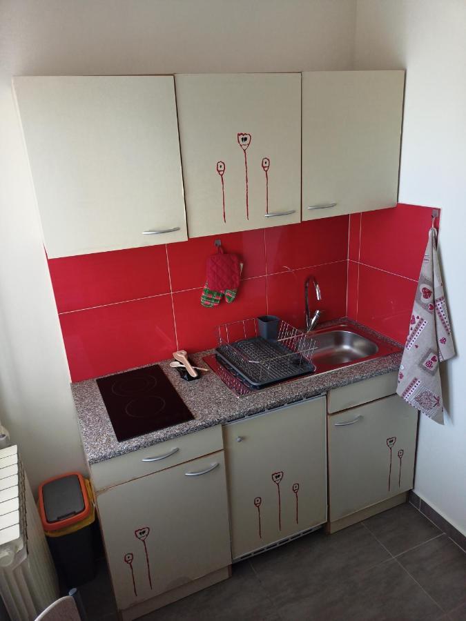 Cozy Apartment In The City Center Пула Екстериор снимка