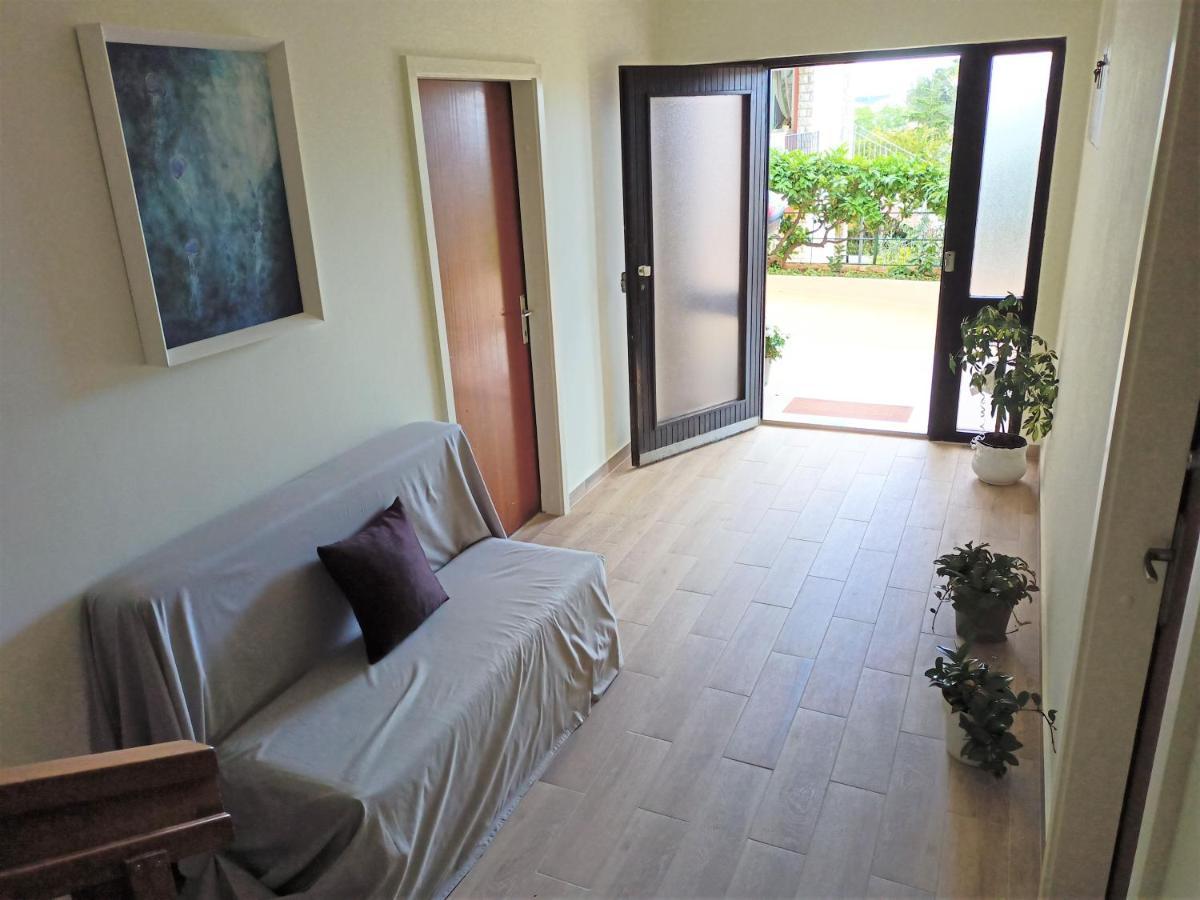 Cozy Apartment In The City Center Пула Екстериор снимка